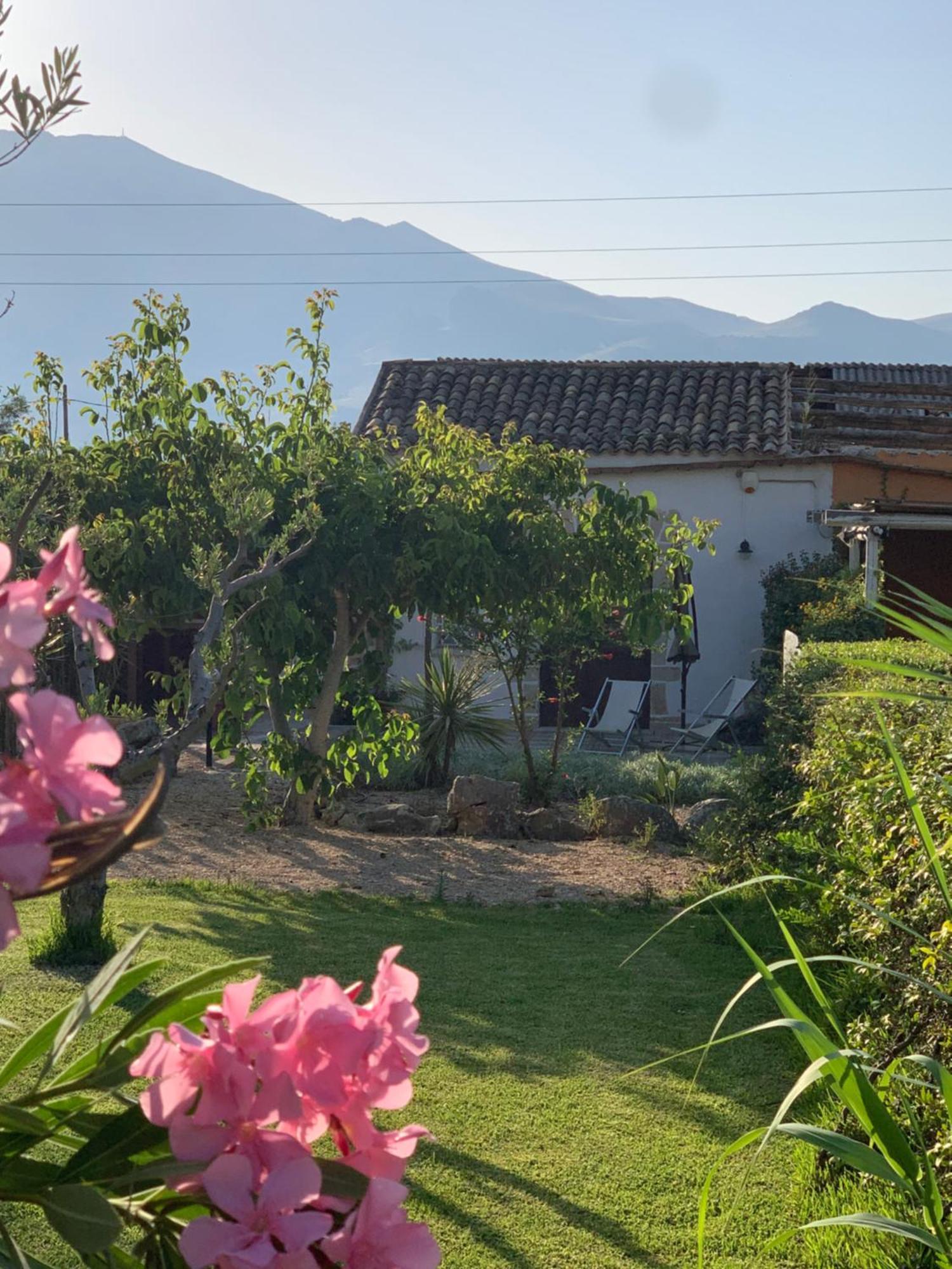 Lovely Cottage Castellammare del Golfo Bagian luar foto