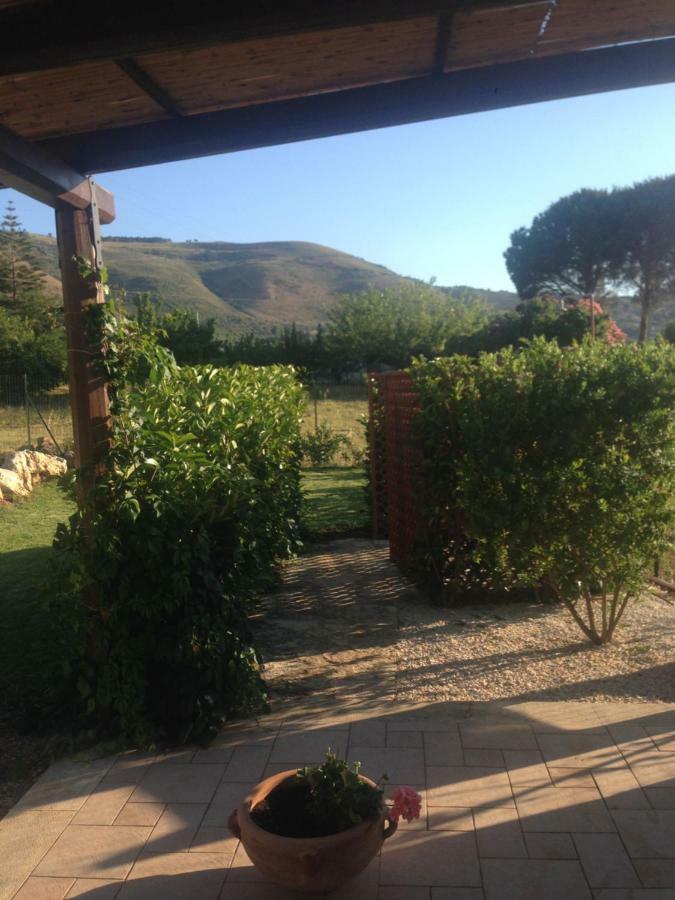 Lovely Cottage Castellammare del Golfo Bagian luar foto